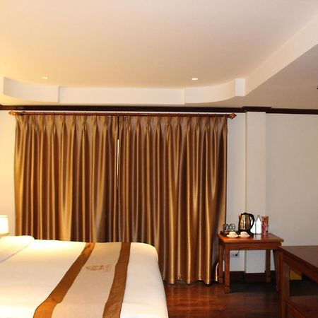 Lux Hotel Luang Prabang Bagian luar foto