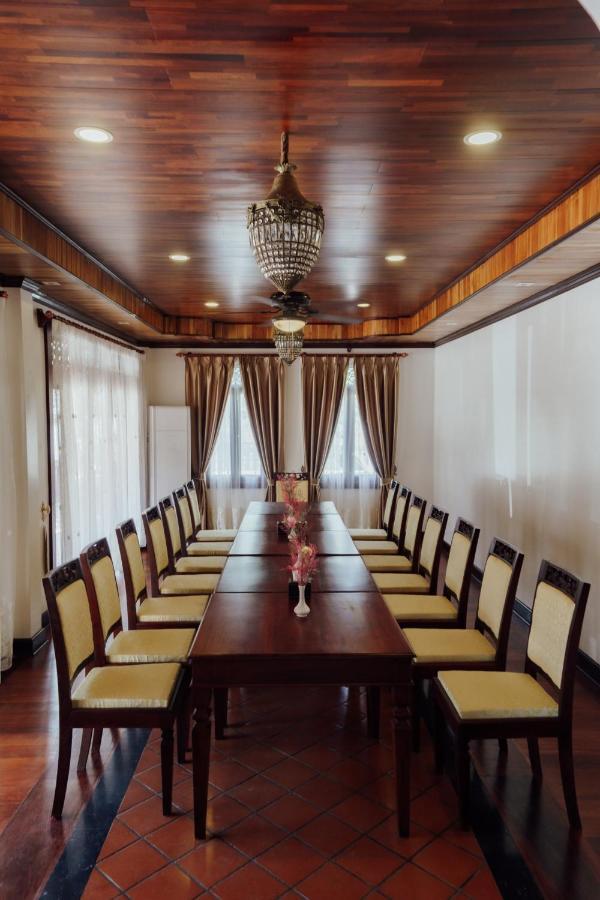 Lux Hotel Luang Prabang Bagian luar foto