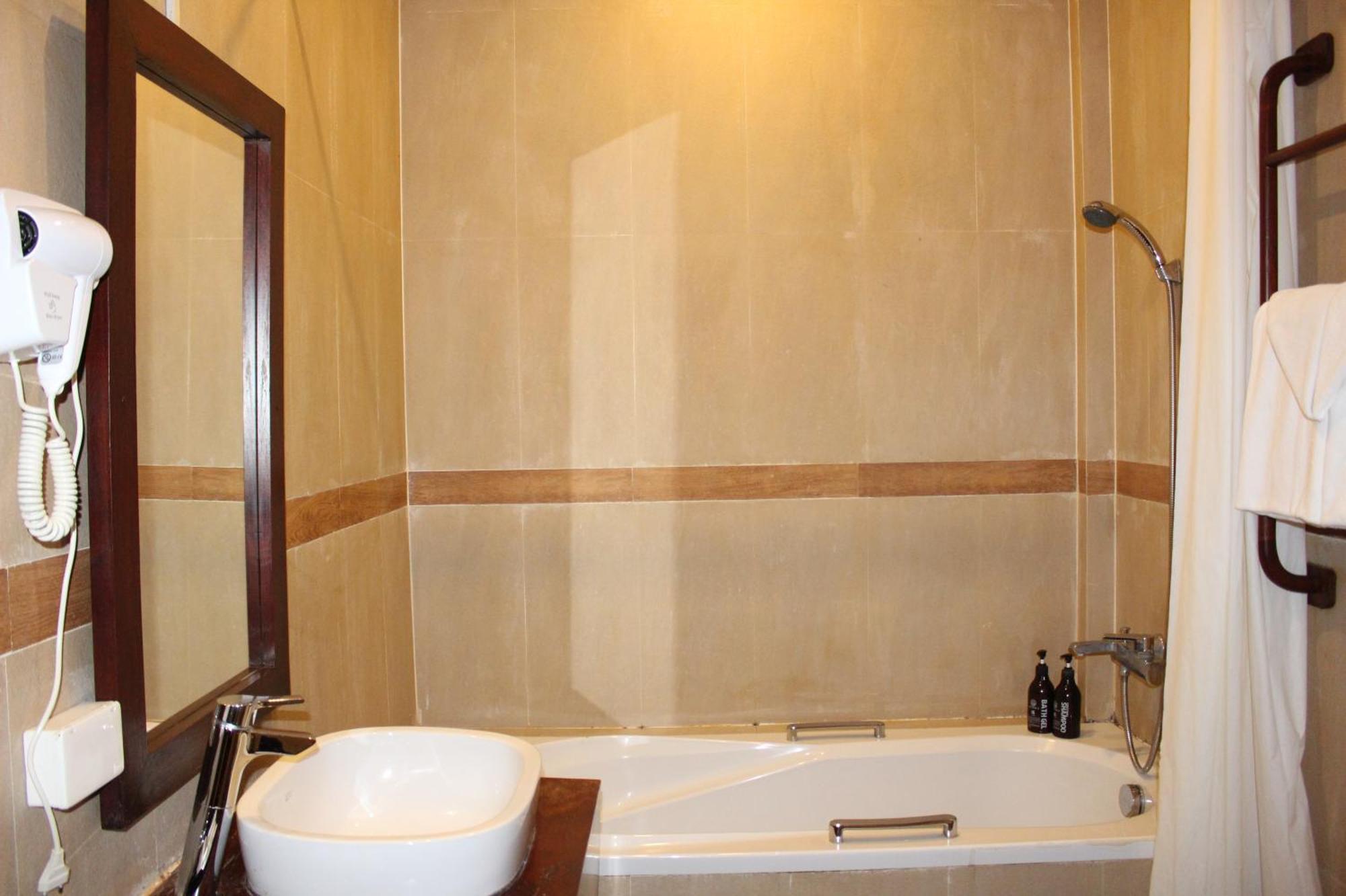 Lux Hotel Luang Prabang Bagian luar foto